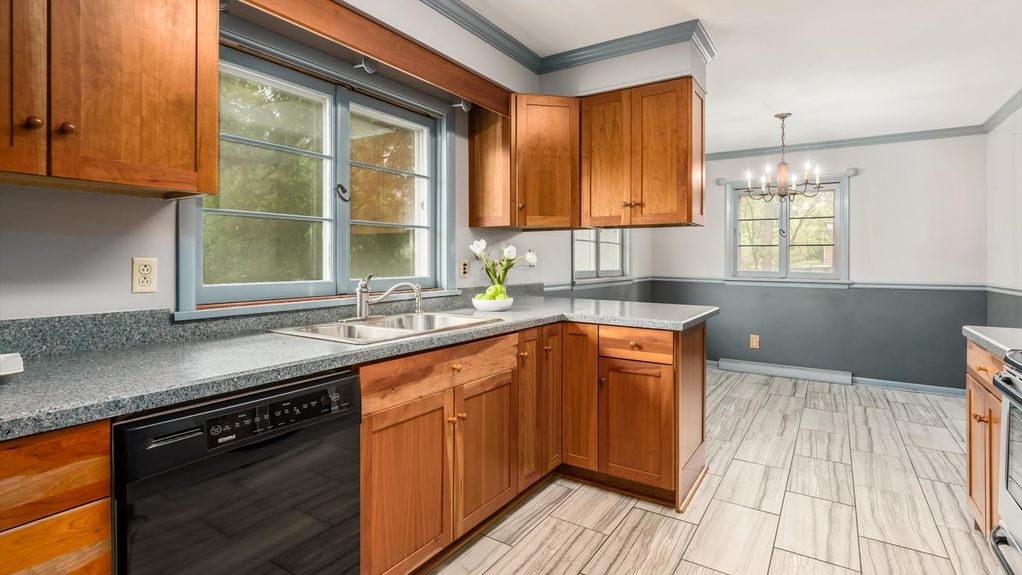 06-2334 Silver St033