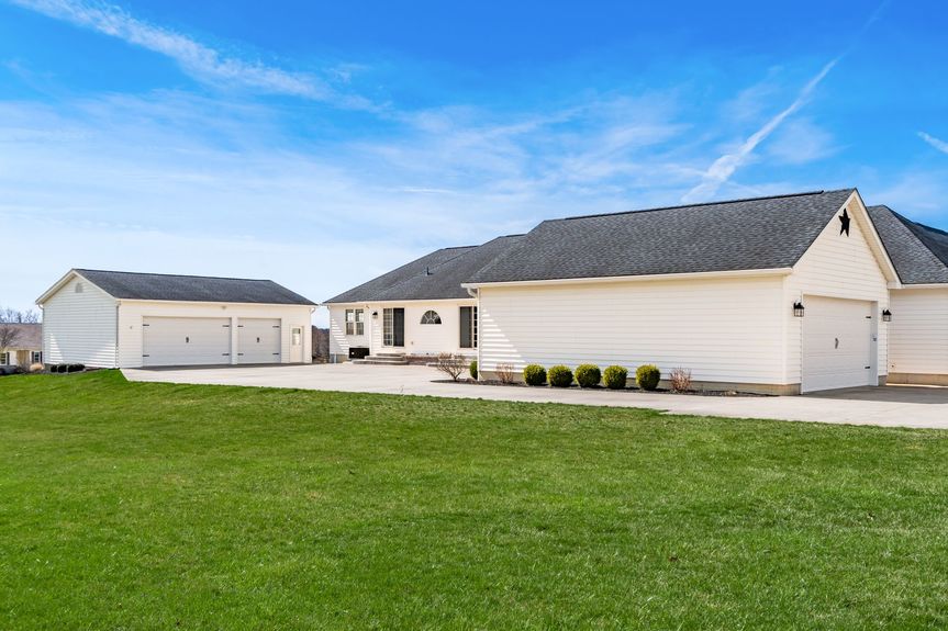 069_OM- 20 Gristmill Cir214-2