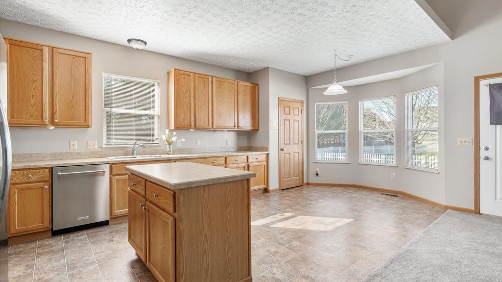 09-z 1465 S Hunters Dr035