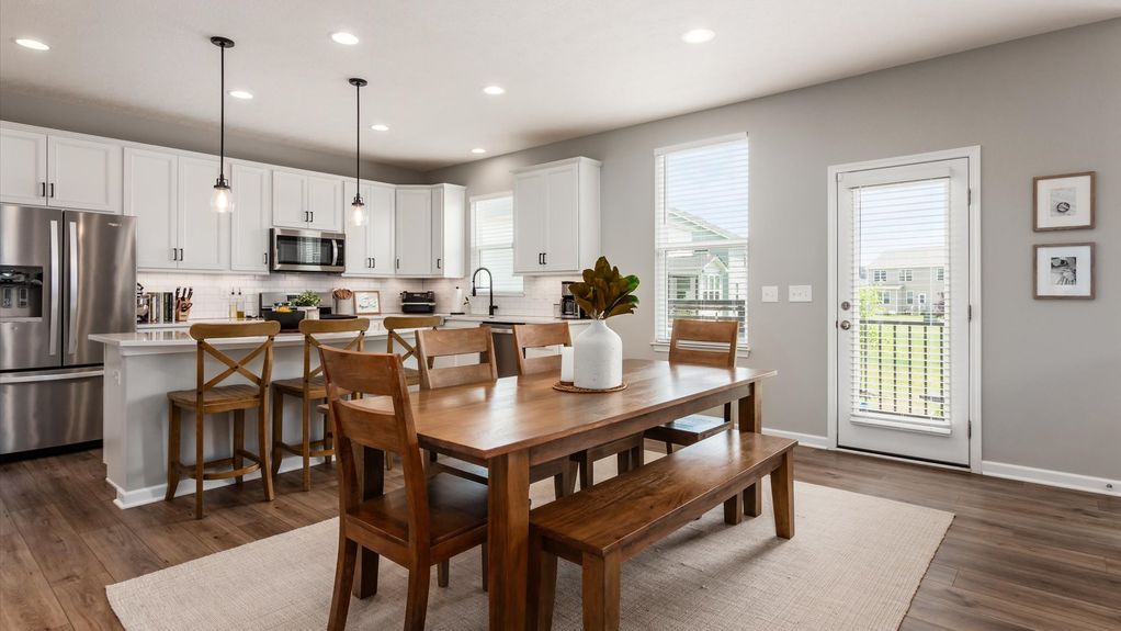 09-z 231 Leather Leaf087