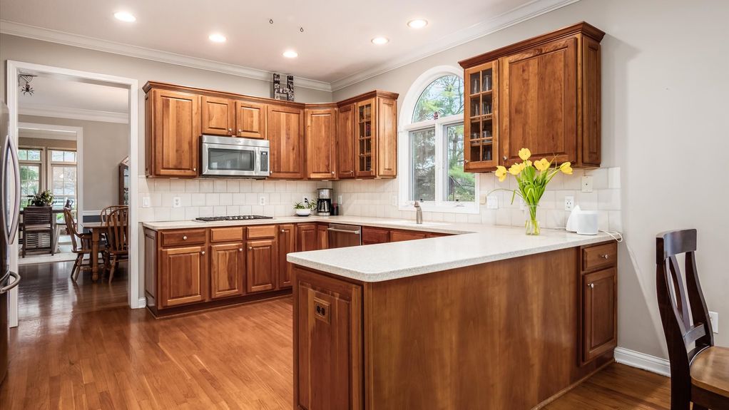 10-z 111 N Galway Dr019