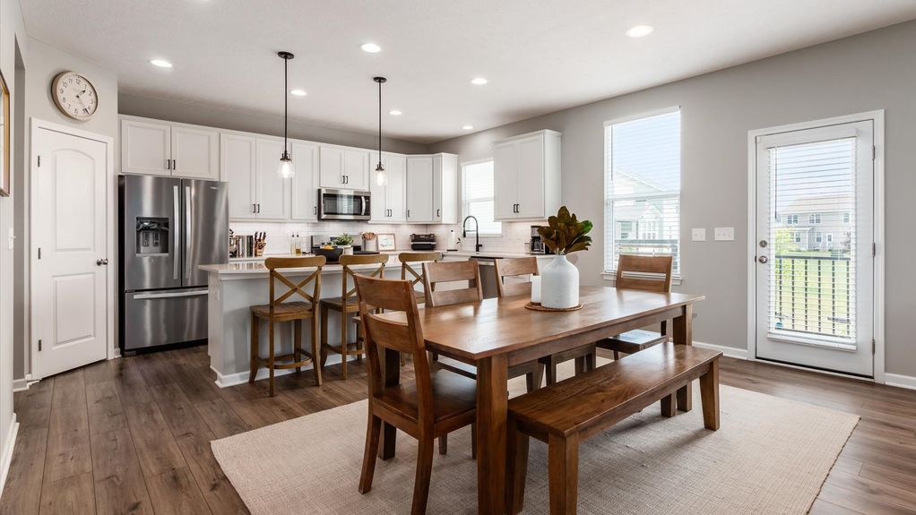 10-z 231 Leather Leaf091