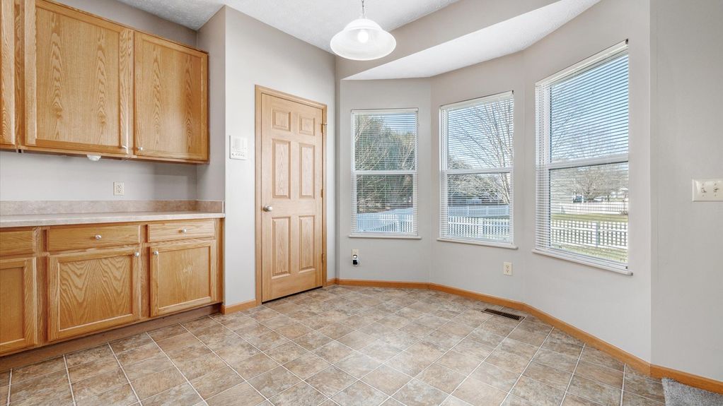 11-z 1465 S Hunters Dr044