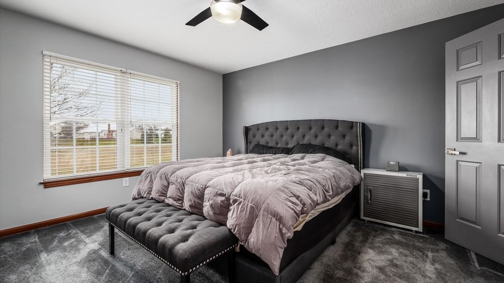 12-z 653 Concord Village037