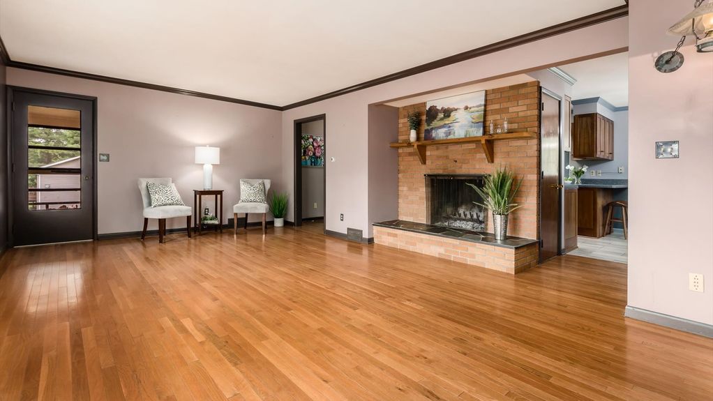 13-2334 Silver St063