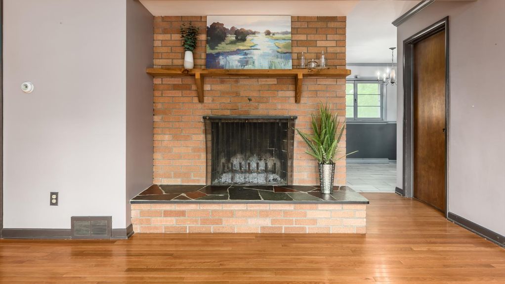 14-2334 Silver St071