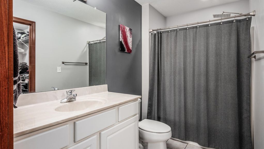 14-z 653 Concord Village043