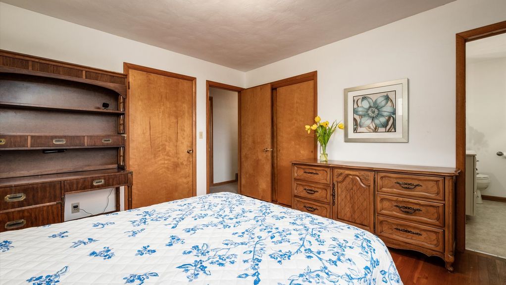 15-z 1142 Conn Way Dr059