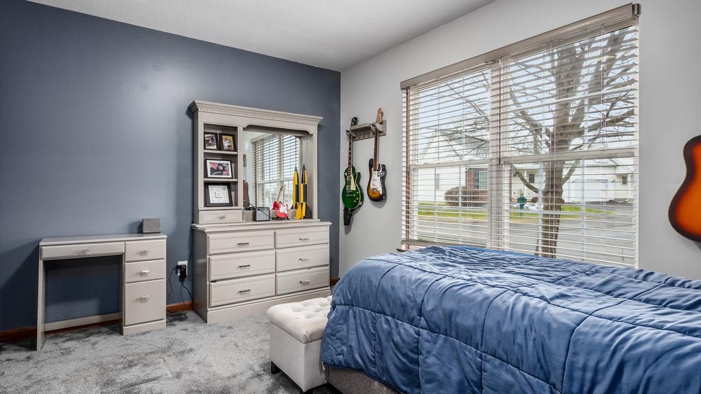 15-z 653 Concord Village047