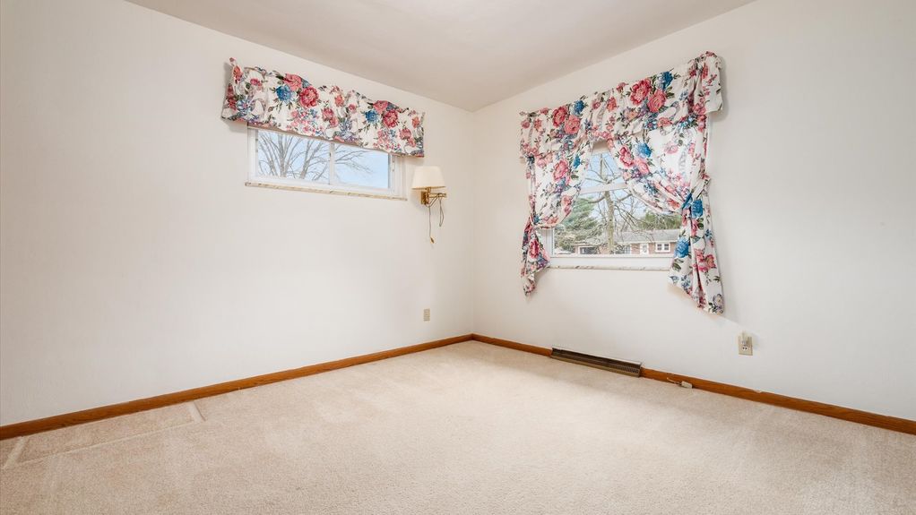 17-z 1142 Conn Way Dr049