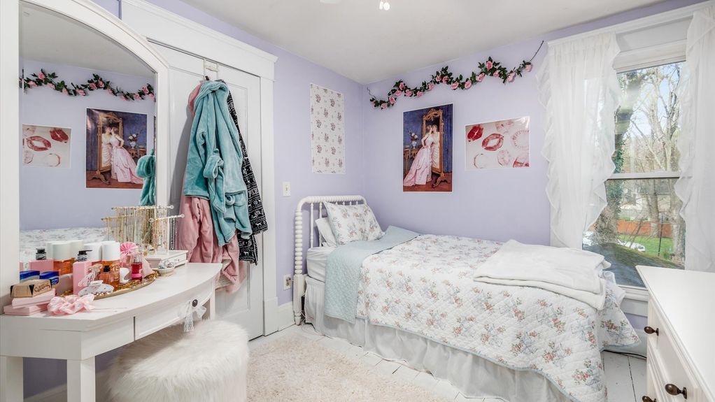 18-z 209 N Granger St057