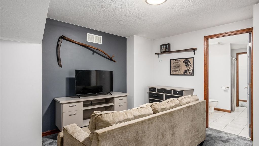 18-z 653 Concord Village066