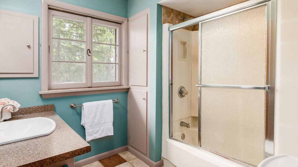 19-2334 Silver St091