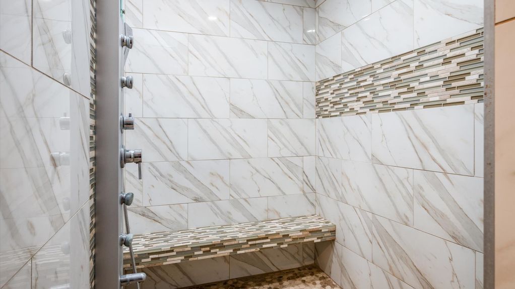 20-z 140 Pembroke Ln123