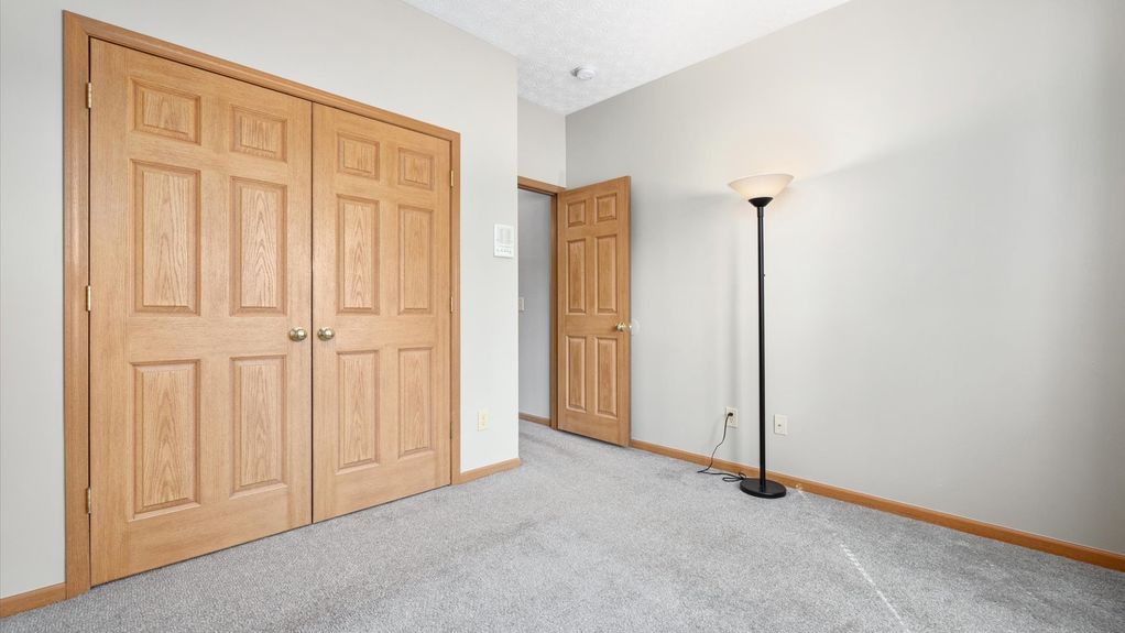 21-z 1465 S Hunters Dr078