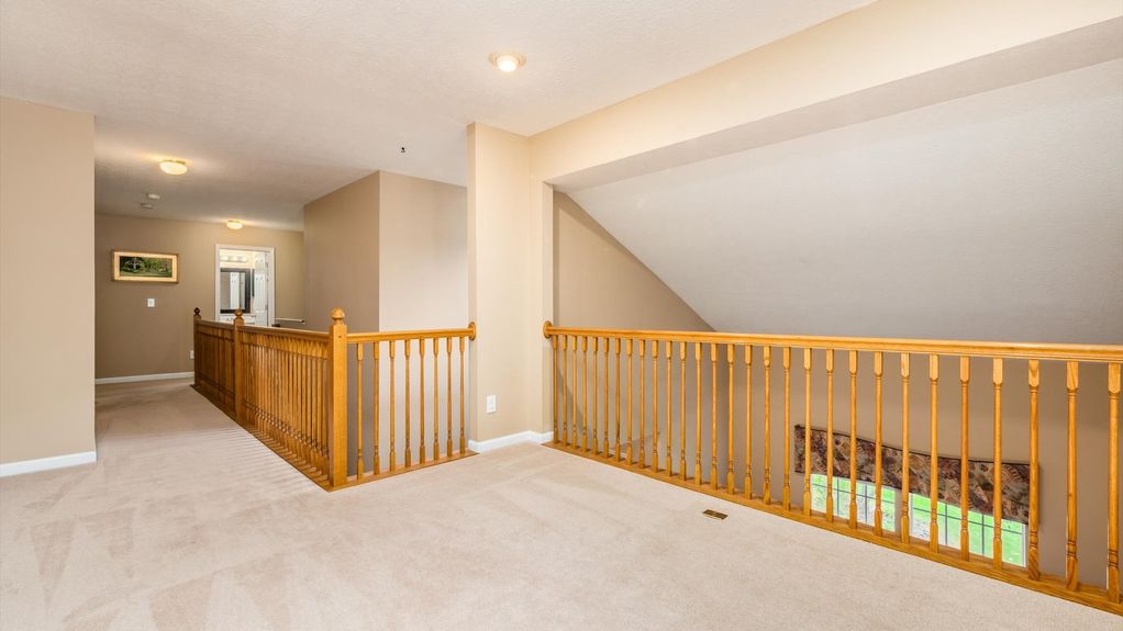 21-z 657 Norfolk Square S074