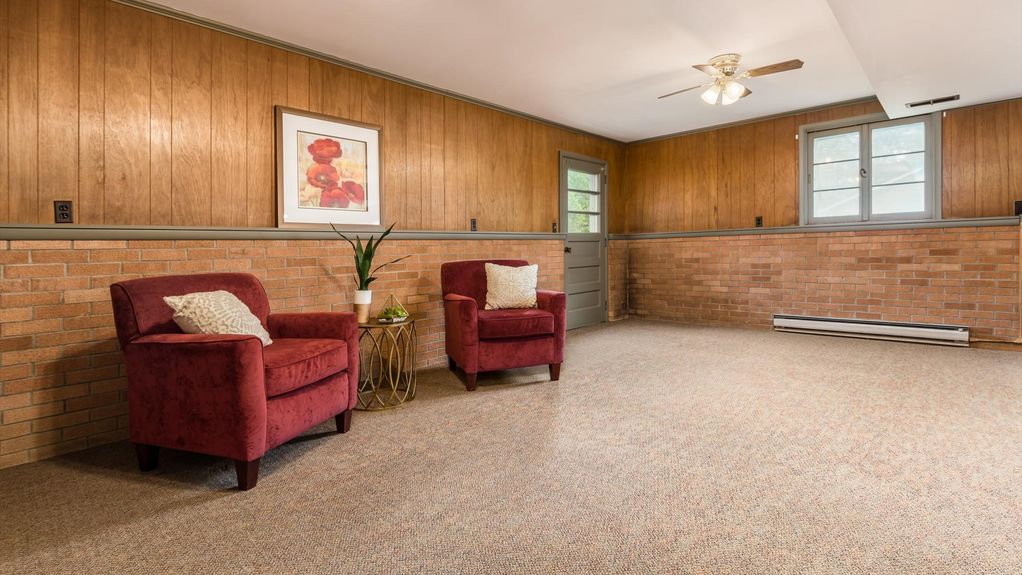 23-2334 Silver St115