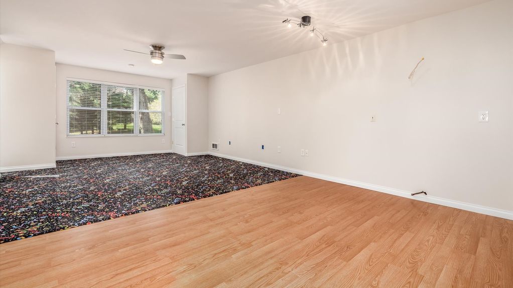 24-z 1625 Welsh Hills Rd NE100