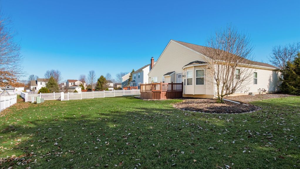 25-z 1465 S Hunters Dr090