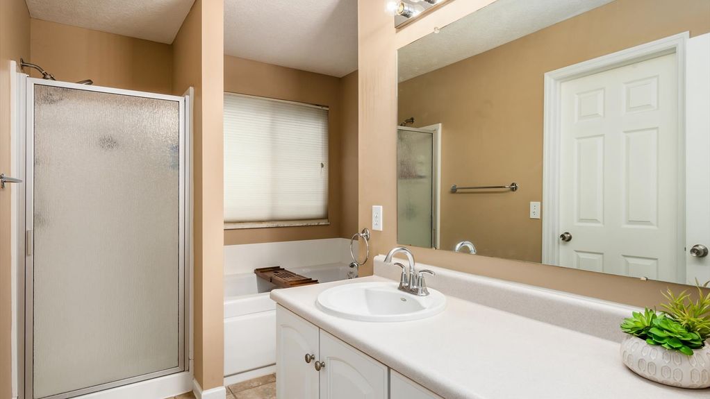 26-z 657 Norfolk Square S088