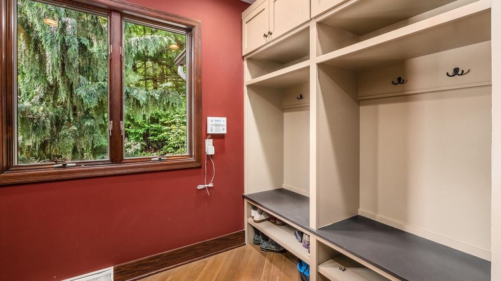 28-z 140 Pembroke Ln012