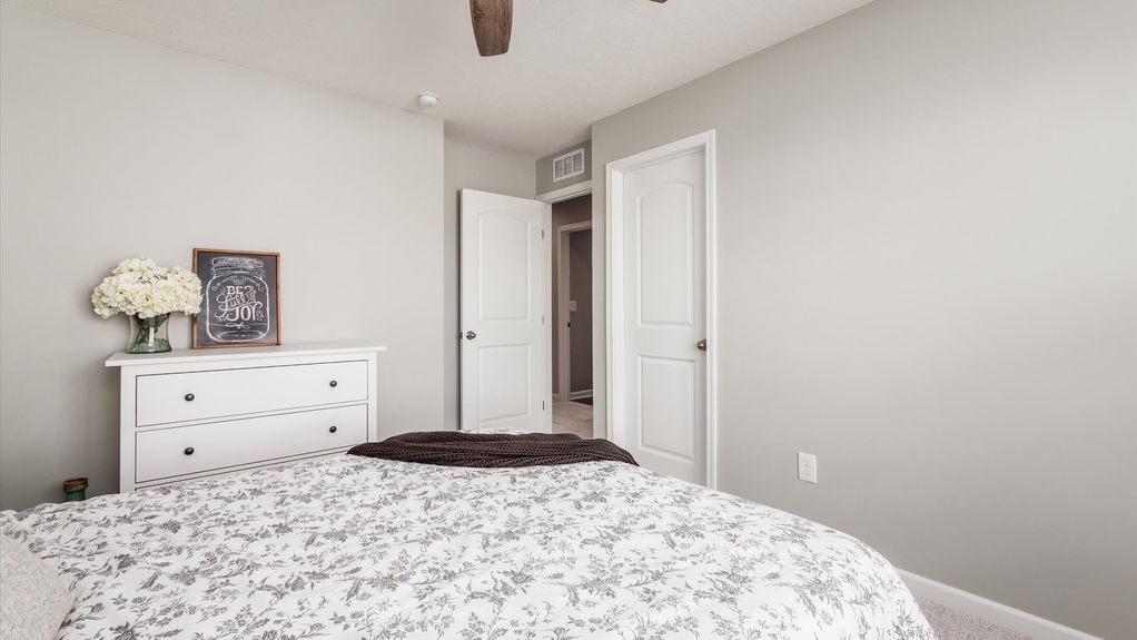 28-z 231 Leather Leaf047