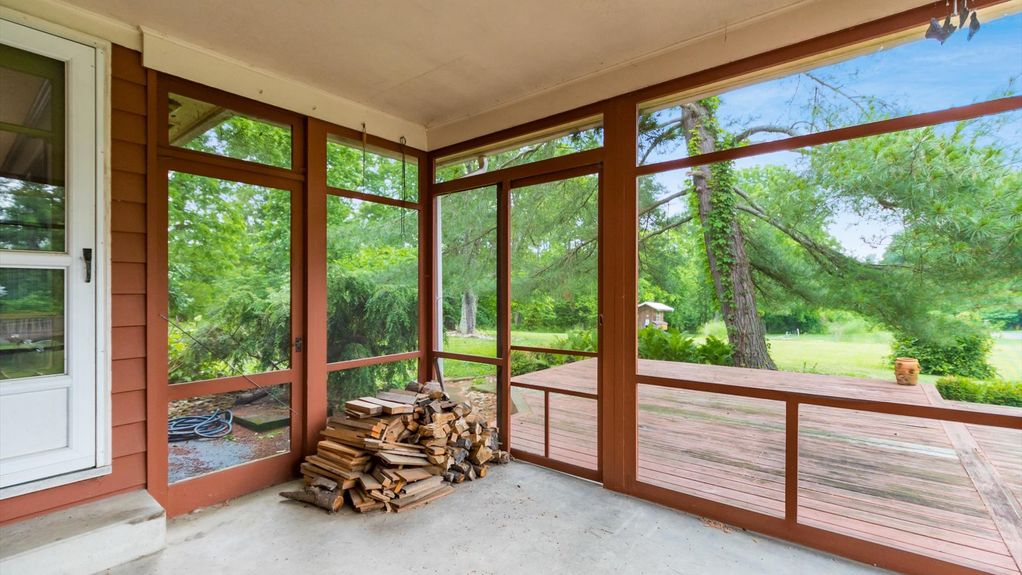 30-2334 Silver St020