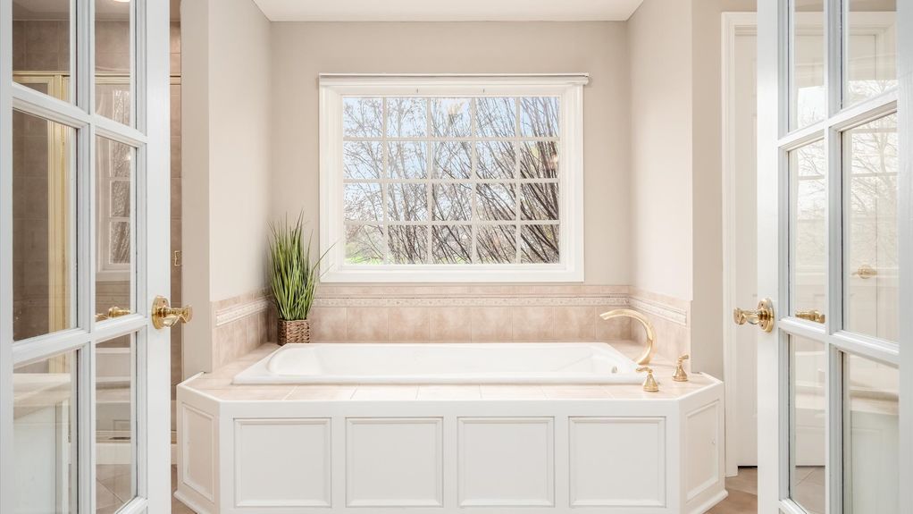 31-z 111 N Galway Dr116