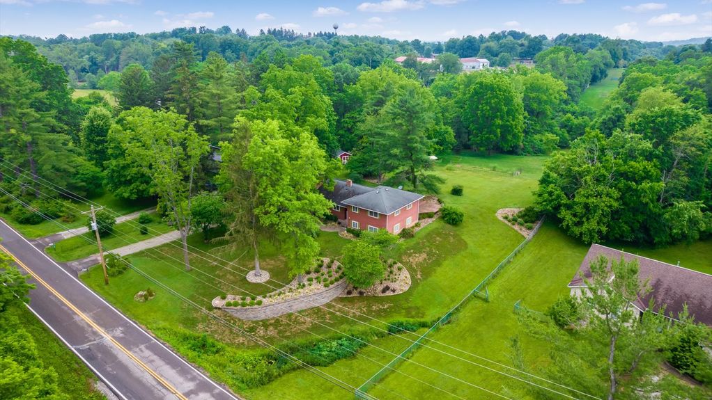 33-2334 Silver St004