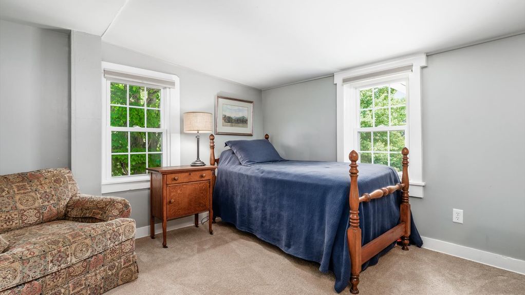 33-704 Newark Granville Rd156