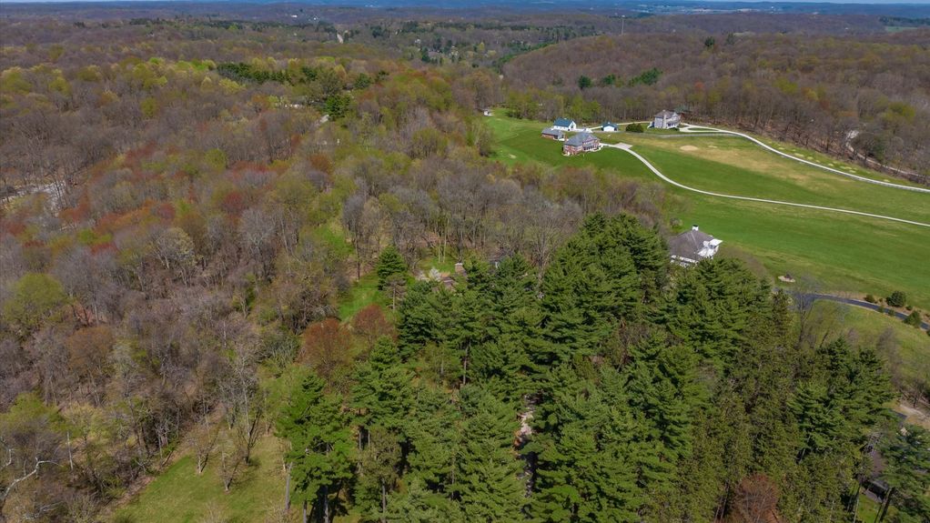 33-z 1625 Welsh Hills Rd NE141