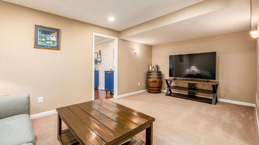 37-z 657 Norfolk Square S119