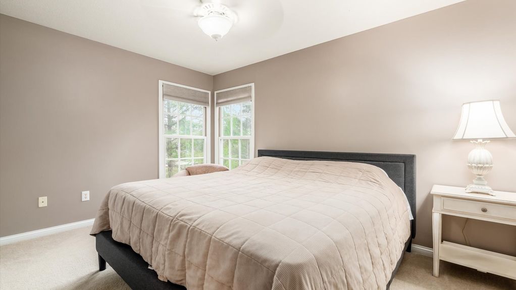 40-z 111 N Galway Dr144