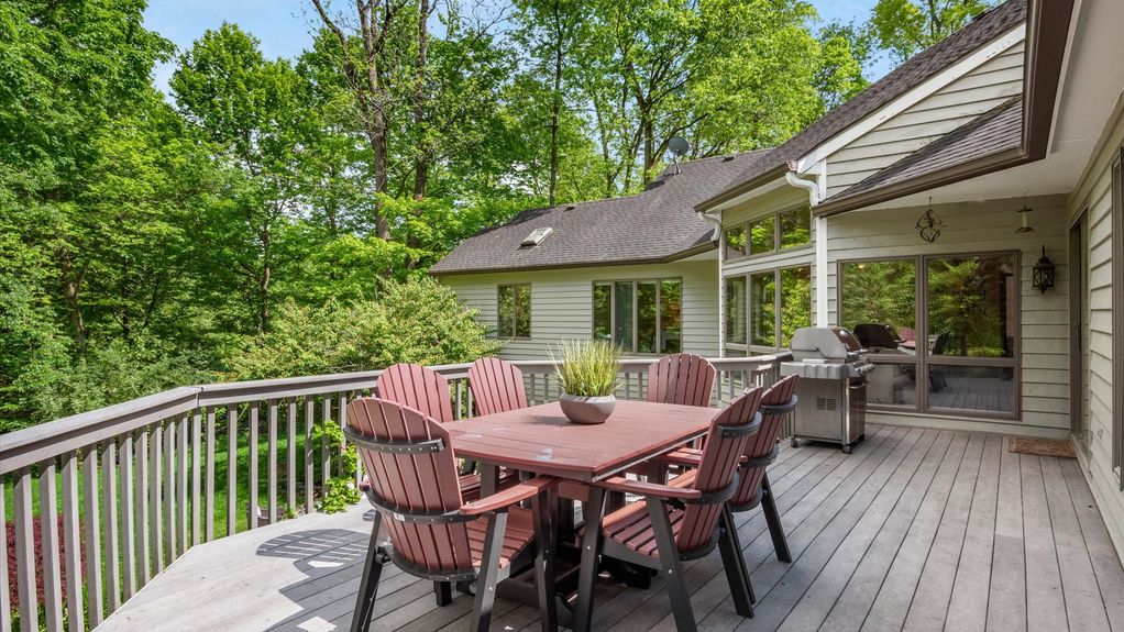 40-z 140 Pembroke Ln175-2