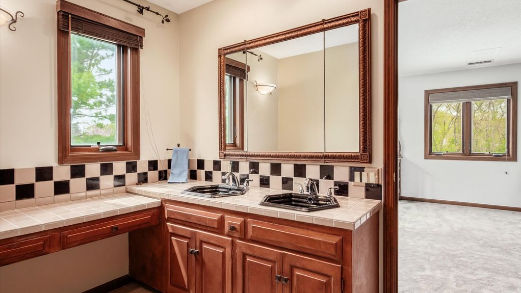 41-z 175 Stanwick Ct136