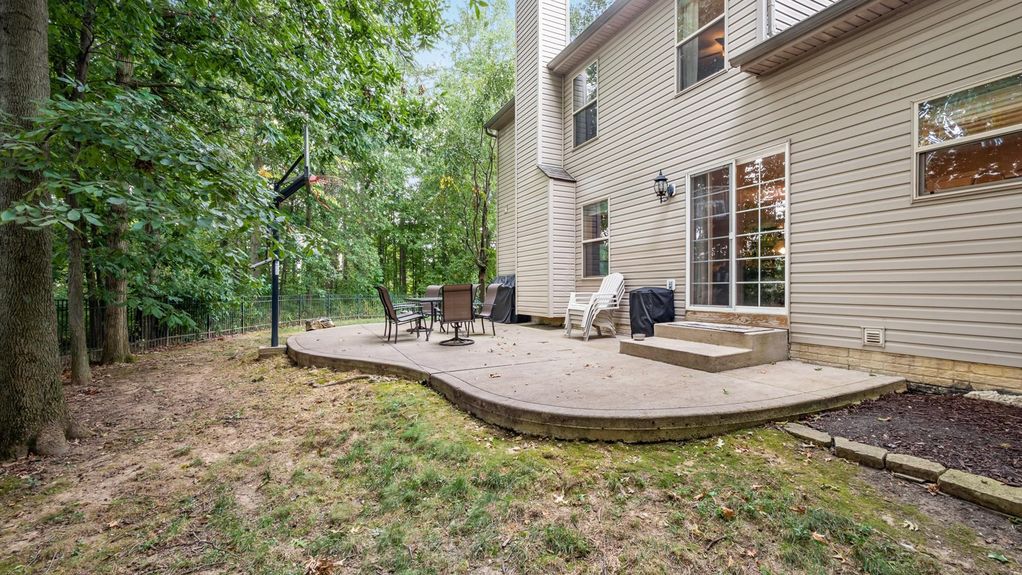 43-z 657 Norfolk Square S131