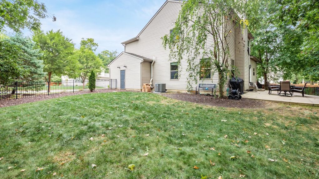 47-z 657 Norfolk Square S138