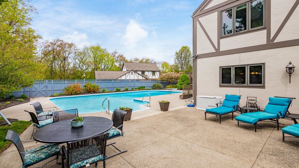 55-z 175 Stanwick Ct007