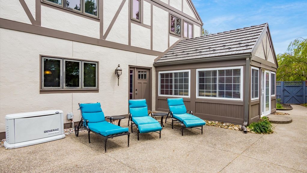 58-z 175 Stanwick Ct010