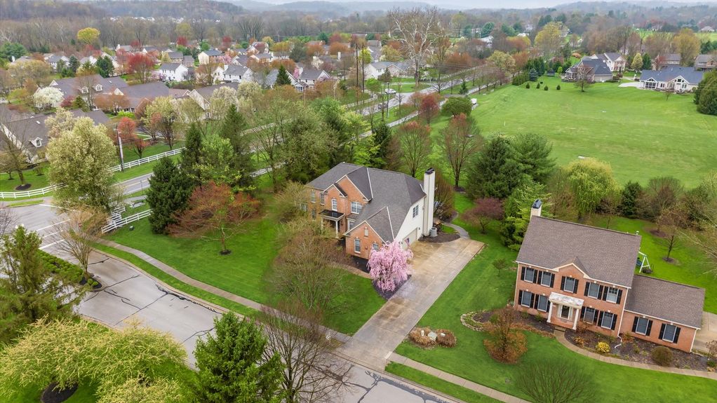 60-z 111 N Galway Dr201