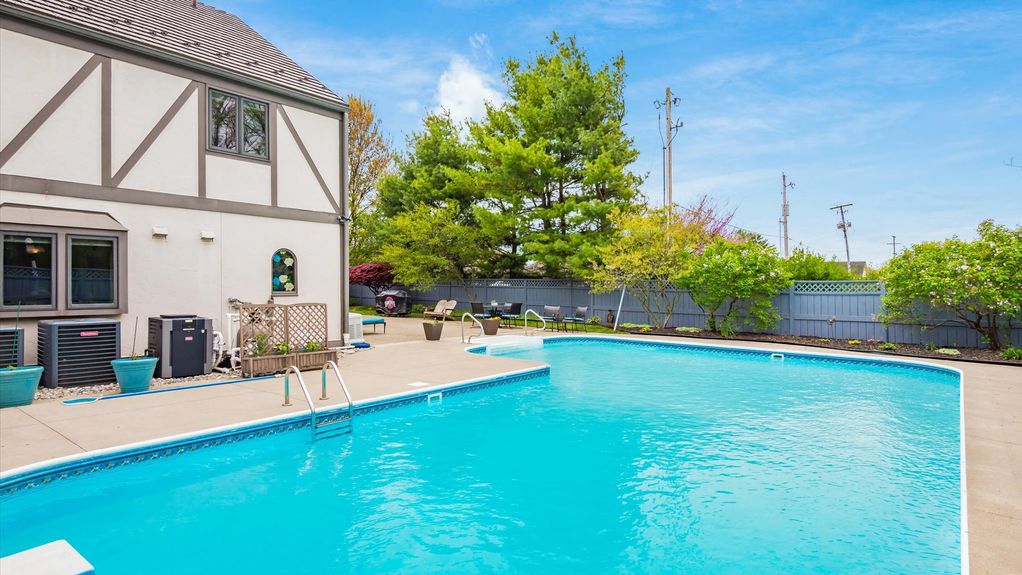 63-z 175 Stanwick Ct015