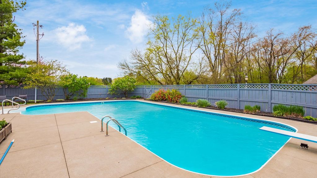 64-z 175 Stanwick Ct016