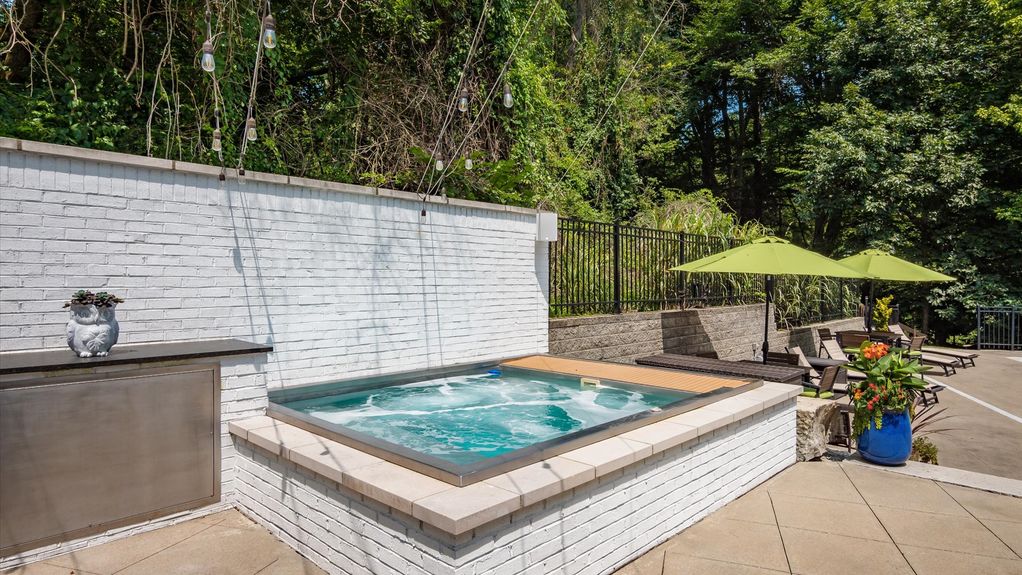 08-z 44 Hampden006-2