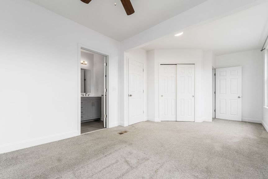 016_ St Columbus OH 43206 USA