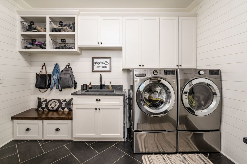 039_th Granville OH 43023 USA