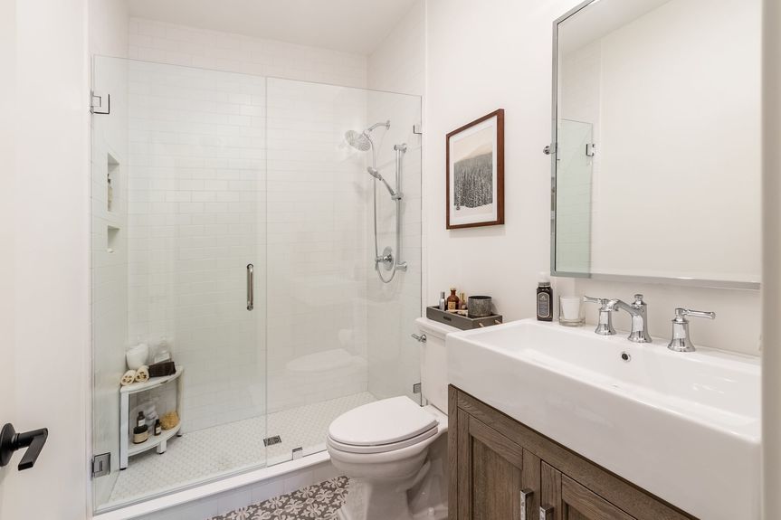 064_th Granville OH 43023 USA