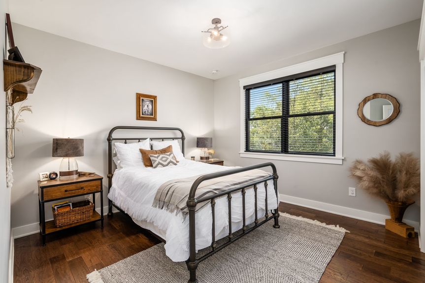 067_th Granville OH 43023 USA