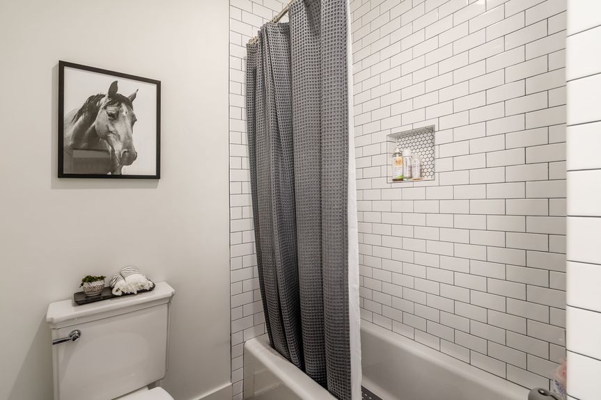 070_th Granville OH 43023 USA