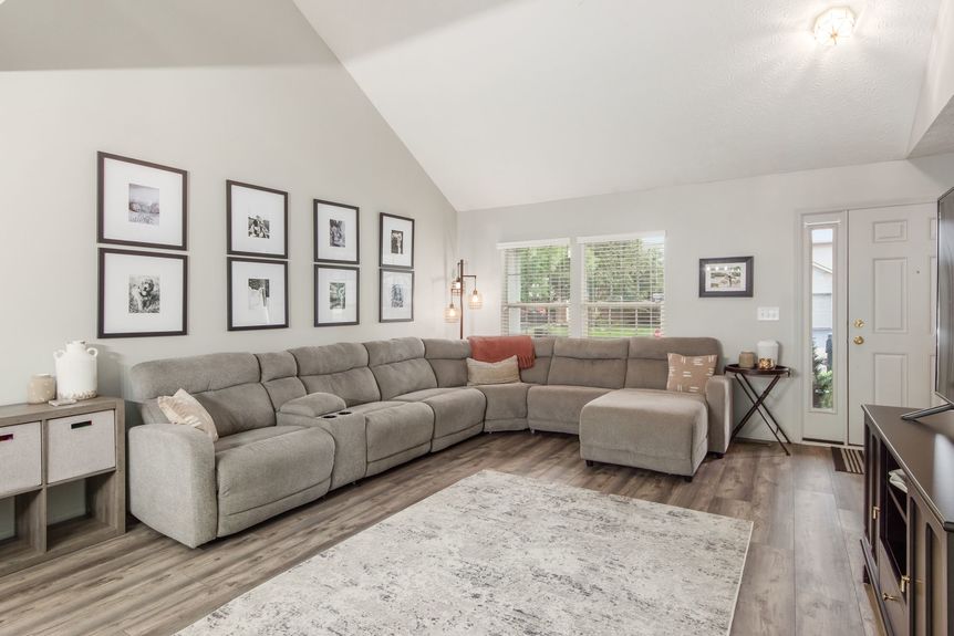 002_ Dr Galloway OH 43119 USA