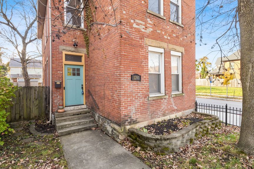 008_ St Columbus OH 43201 USA